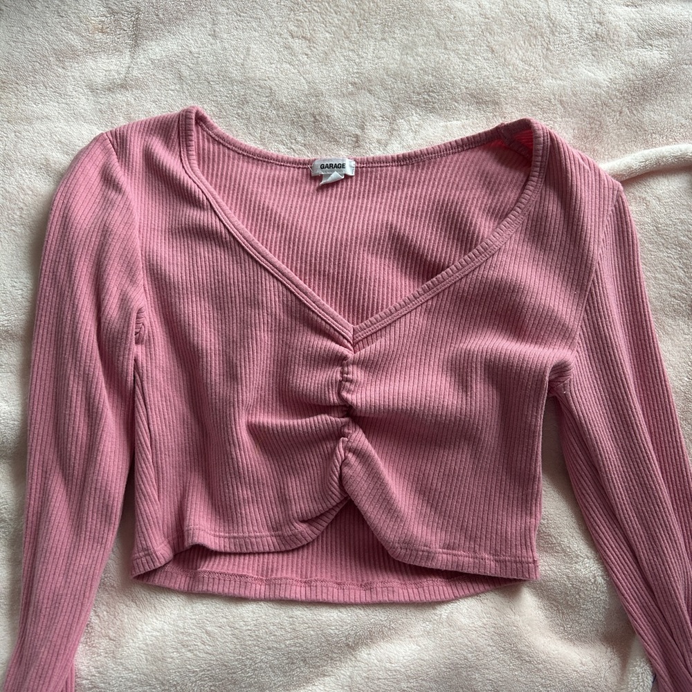 garage size small cropped long sleeve never worn